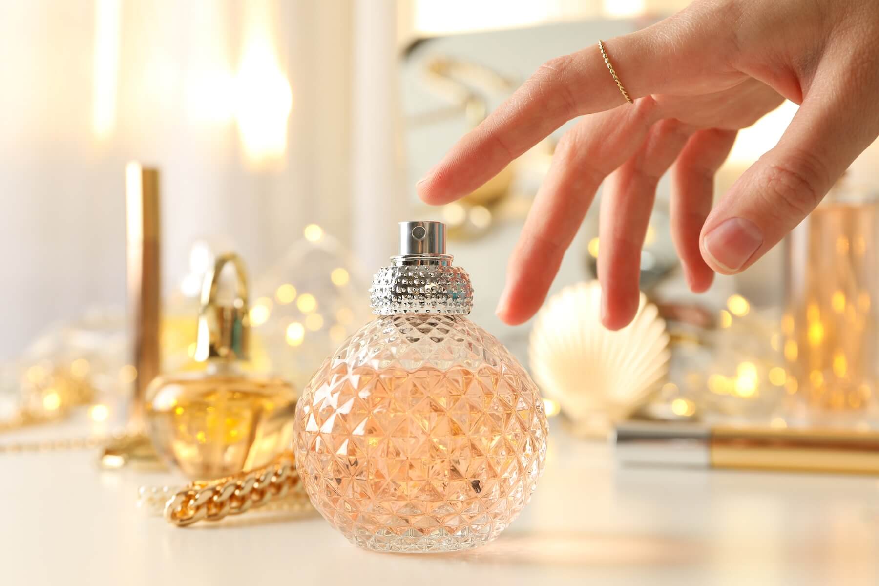 Perfume bottle